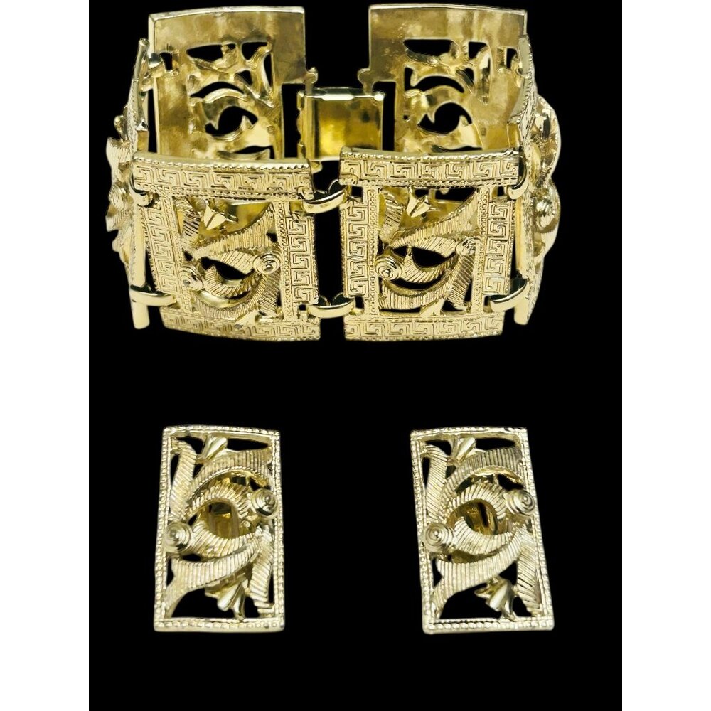 Greek Revival SET of 2 Golden Filigree Panel Bracelet & Clip-On Earrings Vintage - Picture 2 of 8